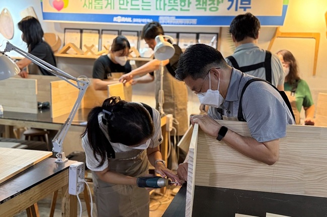 코레일네트웍스, ‘자원순환의 날’ 맞아 ‘업사이클링 가구 제작’ 실시...“자원순환 가치 확산 동참”