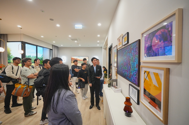 삼성전자, 태국에 동남아 최대 규모 B2B 쇼룸 열고 AI 시장 공략