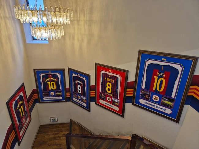 [현장]‘뿜치킹\  네가지 치즈로 온 국민 사로잡은 맛 고안…BBQ치킨 호프데이서 신메뉴 선봬