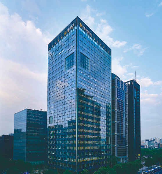KB금융지주, \ 국민 배당주\  딛고 \ 글로벌 금융지주\  우뚝...사상 첫 PBR 1배 돌파