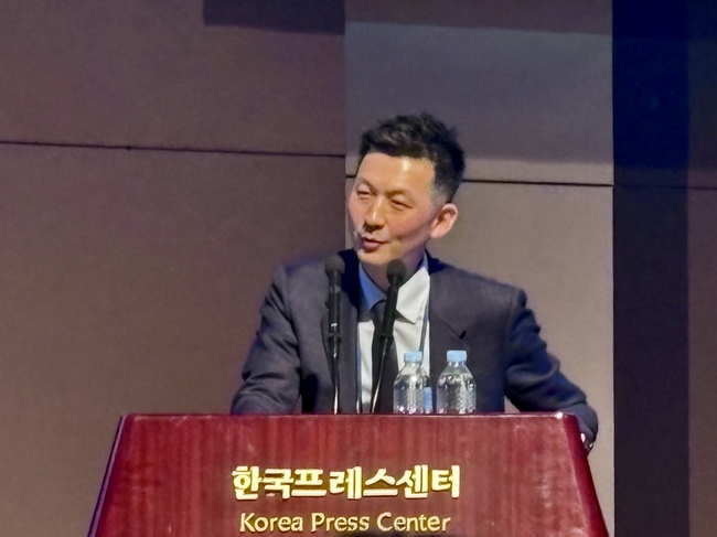 [현장] 중동전쟁·미중갈등에 흔들리는 공급망…부산항만공사, \