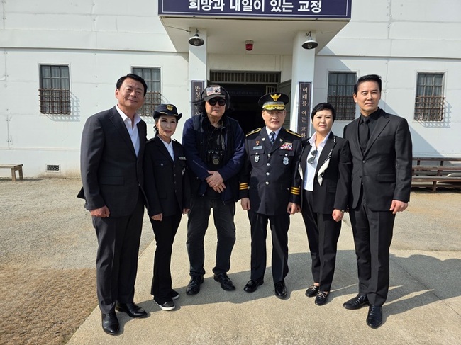 탑 기사 이미지