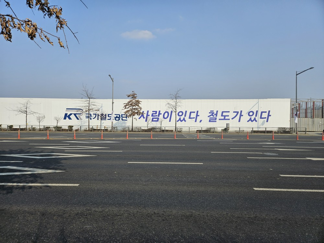 민원에 멈춰선 수서-광주선…국가철도공단 vs 주민, 소모전 지속