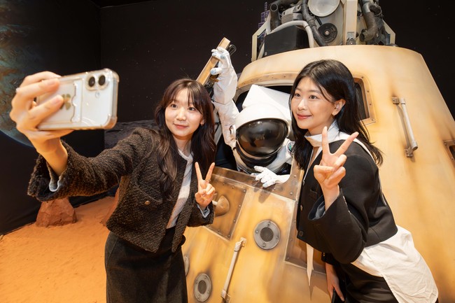 [유통 레이더] CJ제일제당·이랜드·현대백화점, 이색 협업 통한 ‘경험’ 마케팅 열풍