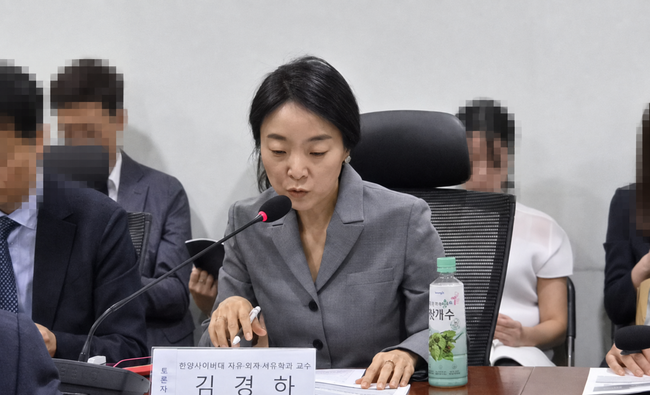 [현장] “코인과 복권이 같은 소득이라니”…\ 1000만\  코인 투자 시대, 과세체계는 여전히 ‘기타소득’